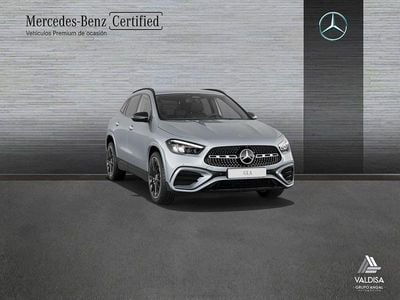Usado Mercedes GLA200 150 CV (110 kW) 2025 Gris / plateado SUV