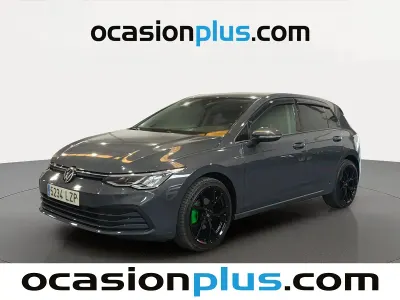 Usado VW Golf VIII Life 131 CV (96 kW) 2022 Gris Utilitario