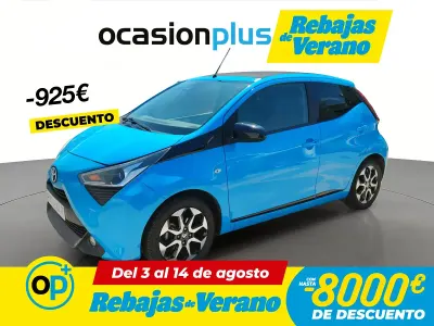 Usado Toyota Aygo X-wave 69 CV (50 kW) 2018 Azul Utilitario