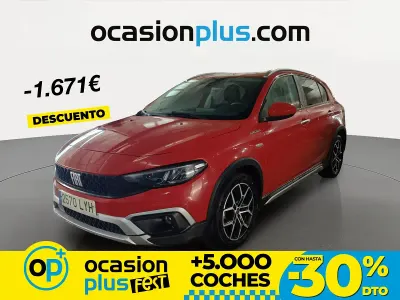 Usado Fiat Tipo Red 130 CV (95 kW) 2022 Rojo Berlina