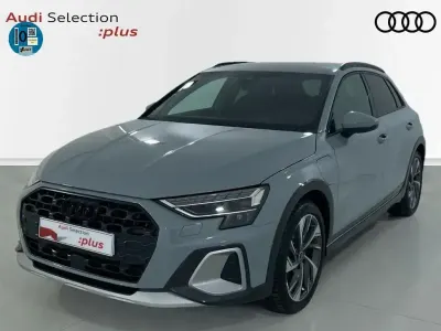 Usado Audi A3 e-tron Advanced Plus 204 CV (150 kW) 2025 Gris Utilitario