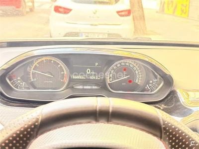 Usado Peugeot 2008 GT-line 110 CV (80 kW) 2018 Blanco SUV