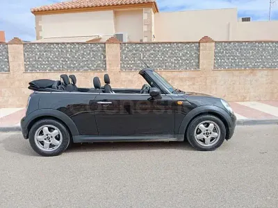 Usado Mini One Cabriolet 98 CV (72 kW) 2011 Negro Descapotable