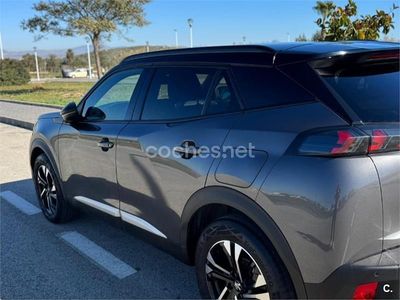 Usado Peugeot 2008 Allure 100 CV (73 kW) 2023 Gris / plata SUV