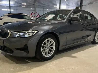 Usado BMW 318 150 CV (110 kW) 2020 Gris Berlina