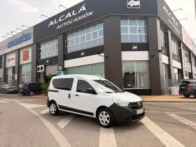 Usado Dacia Dokker Ambiance 95 CV (69 kW) 2018 Blanco Monovolumen