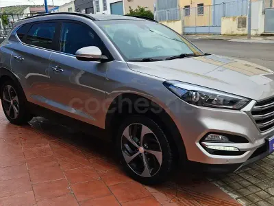 Begagnad Hyundai Tucson Style 136 HK (100 kW) 2015 Brun SUV