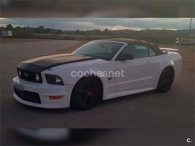 Usado Ford Mustang Convertible 314 CV (230 kW) 2015 Blanco Descapotable
