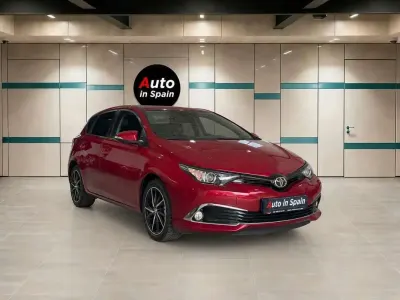 Usado Toyota Auris Active 116 CV (85 kW) 2018 Burdeos Utilitario