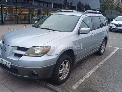Usado Mitsubishi Outlander 136 CV (100 kW) 2003 Gris / plata SUV