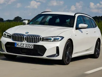 Usado BMW 318 Comfort Edition 150 HP (110 kW) 2025 Branco Carrinha