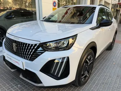 Usado Peugeot 2008 Allure 130 CV (95 kW) 2024 Blanco SUV