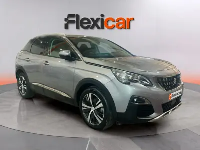 Usado Peugeot 3008 Active 131 CV (96 kW) 2019 Gris SUV