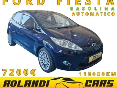 Usado Ford Fiesta Titanium 97 CV (71 kW) 2011 Azul Utilitario