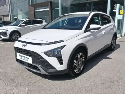 Usado Hyundai Bayon 101 CV (74 kW) 2022 Blanco SUV