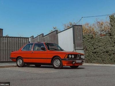 Usado BMW 316 90 CV (66 kW) 1982 Naranja Berlina