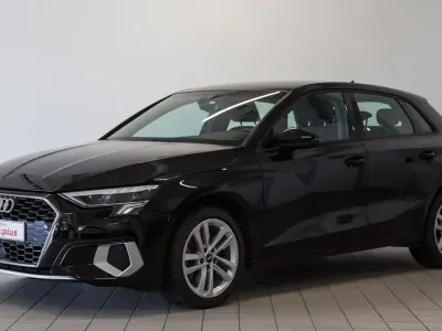 Usado Audi A3 Advanced Plus 116 CV (85 kW) 2021 Negro Berlina