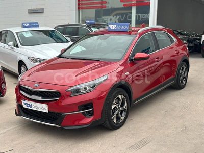 Usado Kia XCeed 115 CV (84 kW) 2020 Granate SUV