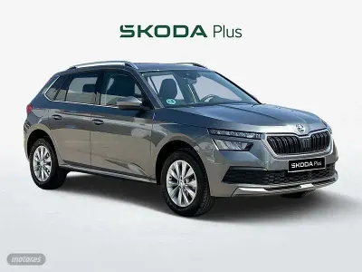 Usado Skoda Kamiq Selection 115 CV (84 kW) 2024 Gris / plateado SUV