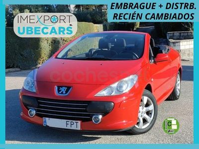 Usado Peugeot 307 CC 110 CV (80 kW) 2007 Rojo Descapotable