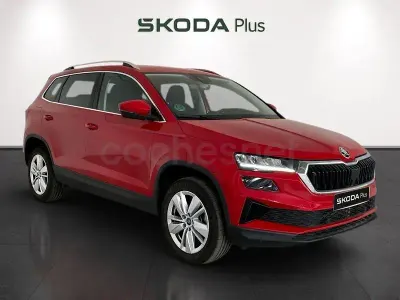 Usado Skoda Karoq Selection 150 CV (110 kW) 2025 Rojo SUV