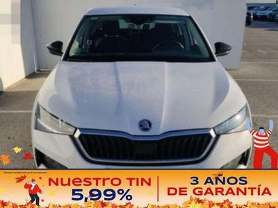 Blanco Usado 2020 Skoda Scala Ambition Utilitario | 9897 € (Precio justo)