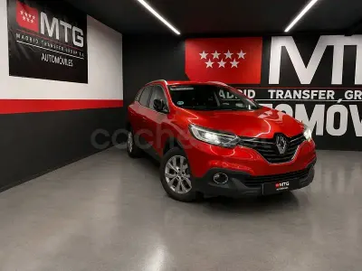 Usado Renault Kadjar LIMITED 130 CV (95 kW) 2018 Rojo SUV