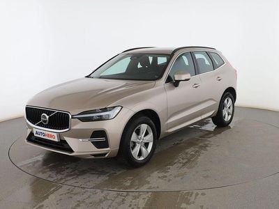 Beige Usado 2023 Volvo XC60 Core SUV | 35.599 € (Buen precio)