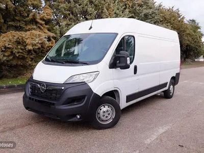 Blanco Usado 2024 Opel Movano Van | 24.850 € (Precio justo)