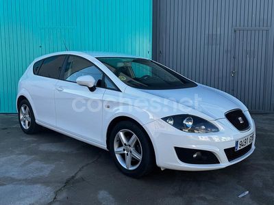 Blanco Usado 2010 Seat Leon Reference Berlina | 5999 € (Precio justo)