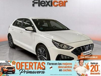 Usado Hyundai i30 110 CV (80 kW) 2021 Blanco Berlina