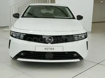 Nuevo Opel Astra Edition 110 CV (80 kW) 2025 Blanco Utilitario