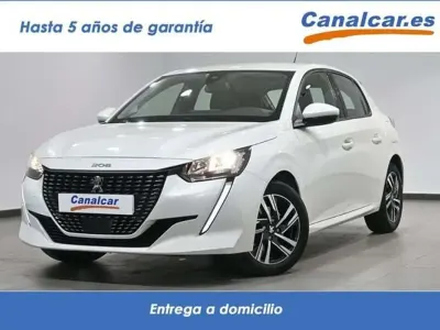 Usado Peugeot 208 Allure 102 CV (75 kW) 2020 Blanco Utilitario