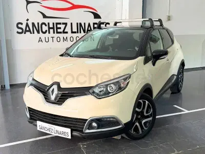 Usado Renault Captur XMOD 90 CV (66 kW) 2016 Beige SUV