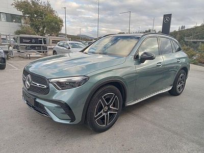 Verde Usado 2024 Mercedes GLC200 SUV | 71.500 €
