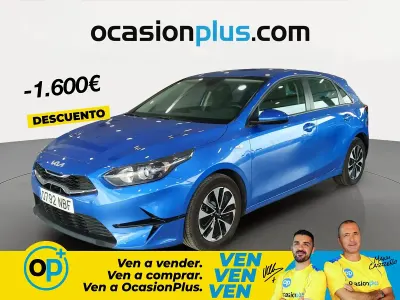 Usado Kia Ceed 100 CV (73 kW) 2025 Azul Utilitario