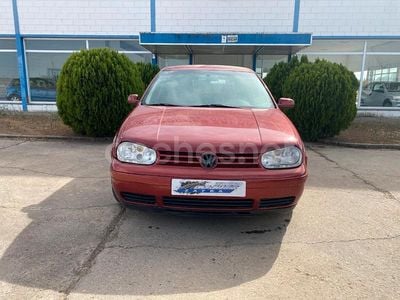 Granate Usado 2000 VW Golf IV Highline Berlina | 2000 € (Precio justo)