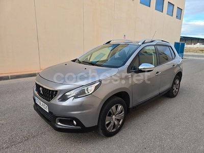 Gris / plata Usado 2017 Peugeot 2008 Allure SUV | 10.000 € (Buen precio)