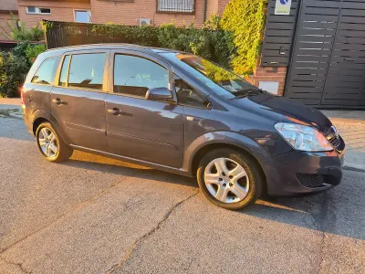 Usado Opel Zafira Energy 110 CV (80 kW) 2009 Gris Monovolumen