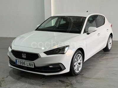 Usado Seat Leon Style 115 CV (84 kW) 2021 Blanco Berlina