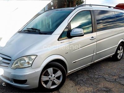 Usado Mercedes Viano 204 CV (150 kW) 2011 Gris / plata Monovolumen
