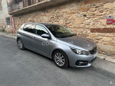 Usado Peugeot 308 Style 130 CV (95 kW) 2019 Gris / plata Berlina