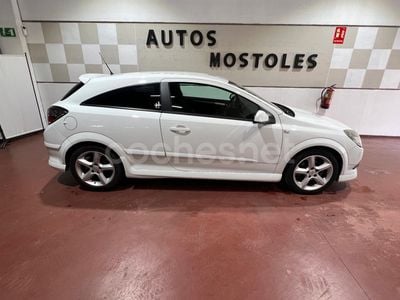 Opel Astra GTC