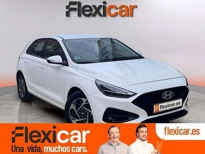 Blanco Usado 2024 Hyundai i30 Berlina | 18.490 € (Precio justo)
