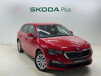 Rojo Usado 2023 Skoda Scala Ambition Utilitario | 17.900 € (Precio justo)
