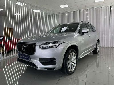 Gris Usado 2019 Volvo XC90 Momentum SUV | 35.990 € (Precio justo)