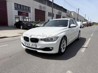 Usado BMW 318 143 CV (105 kW) 2015 Blanco Berlina