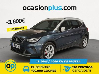 Usado Seat Arona FR 150 CV (110 kW) 2023 Gris / plata SUV