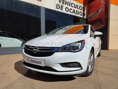 Brugt Opel Astra Selective 110 HK (80 kW) 2020 Hvid Sedan