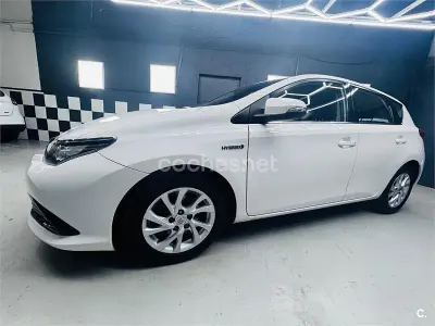 Usado Toyota Auris Hybrid